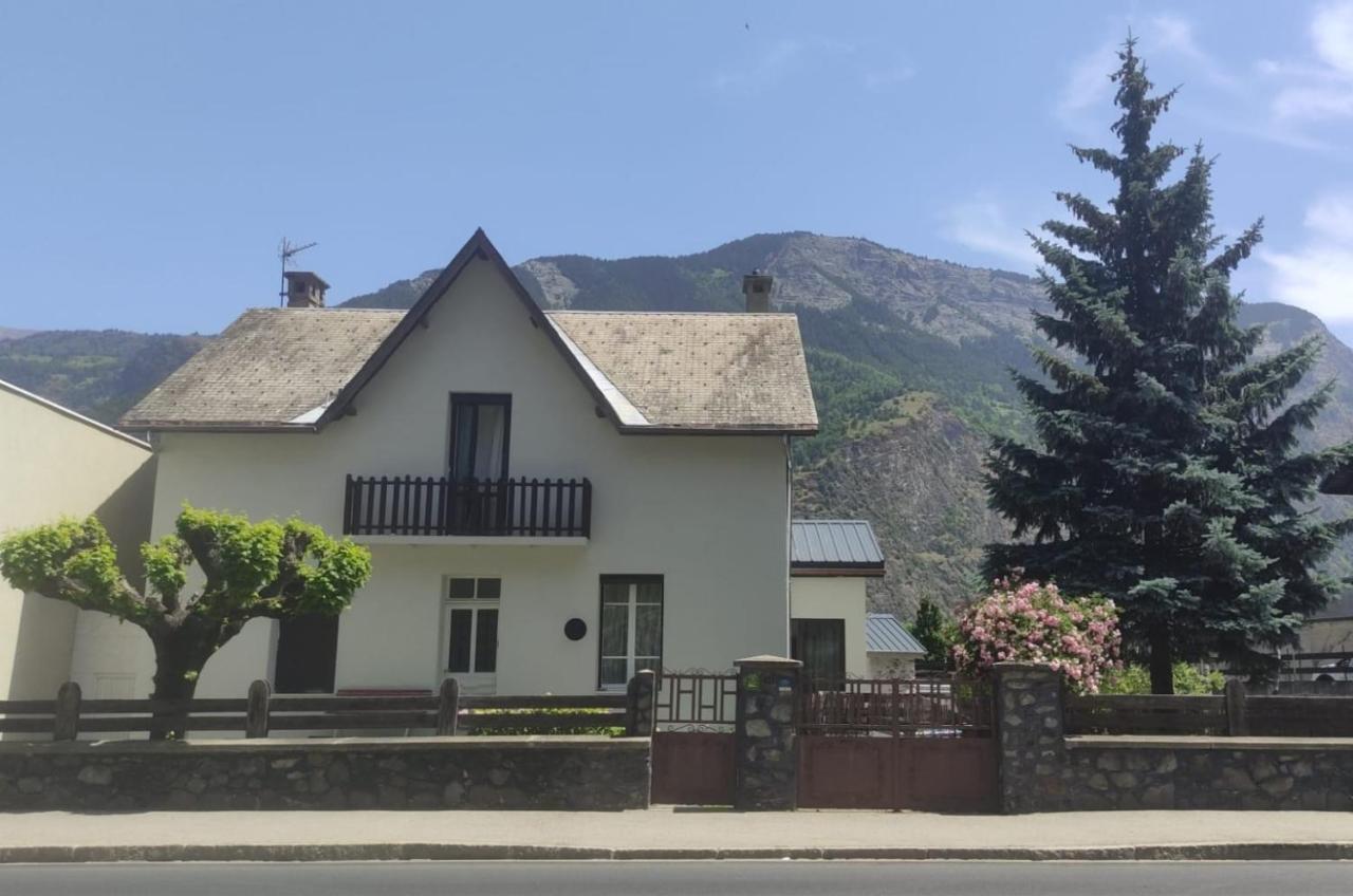 La Casona Apartamento Le Bourg-dʼOisans Exterior foto